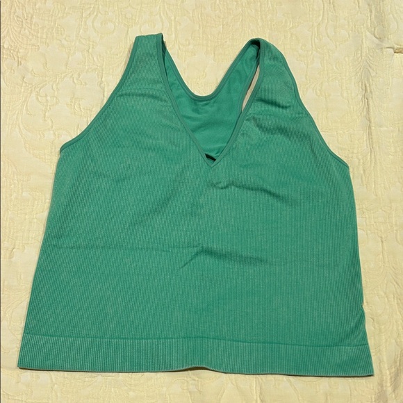 JoyLab Green Crop Top - Picture 1 of 5
